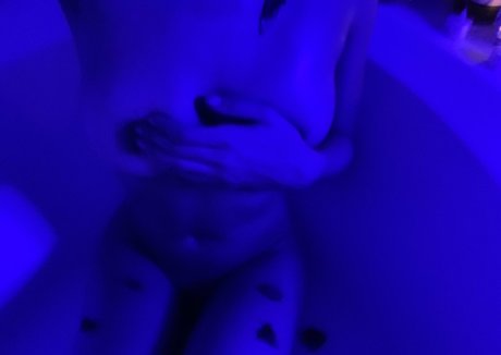 Photo nue de fuite OnlyFans de Lolaqueencobra