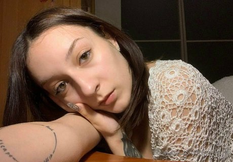 Photo nue de fuite OnlyFans de Pppoisonnnivy