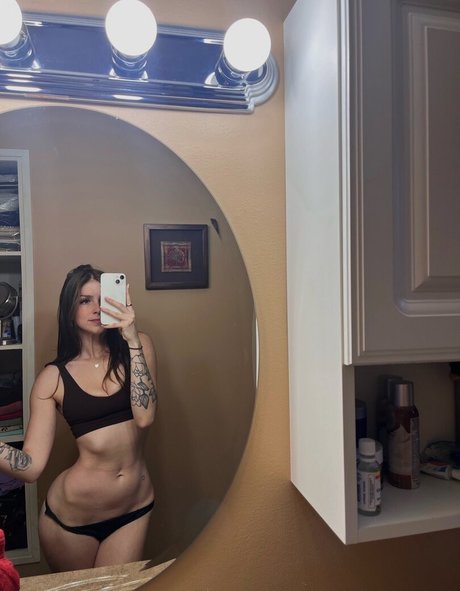 Photo nue de fuite OnlyFans de Paige Mousseau