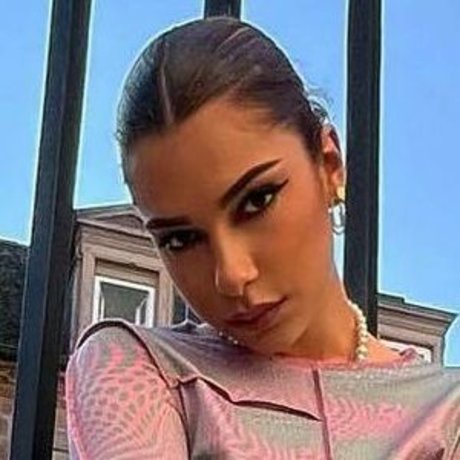 Photo nue de fuite OnlyFans de Emmy Tifrit