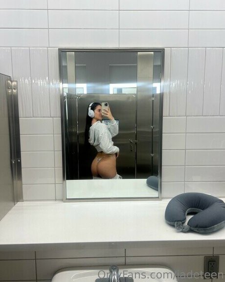 Photo nue de fuite OnlyFans de Jade Teen