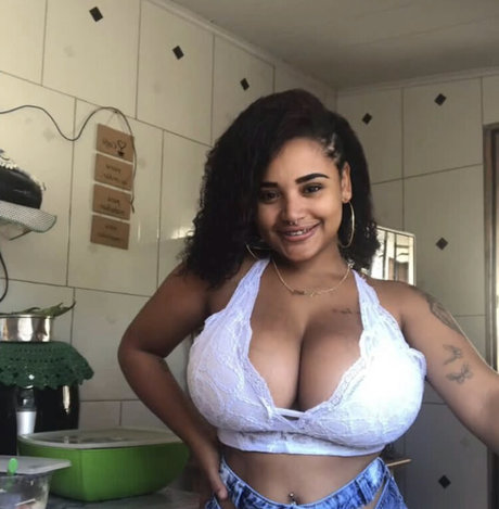 Photo nue de fuite OnlyFans de Nanah Rodrigues
