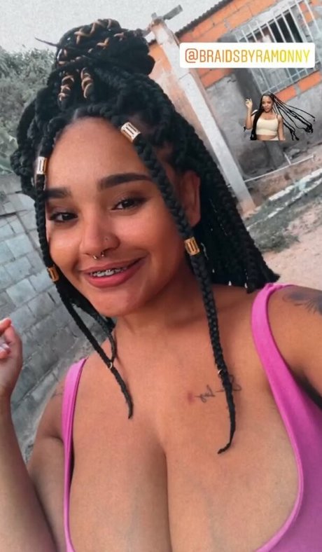 Photo nue de fuite OnlyFans de Nanah Rodrigues