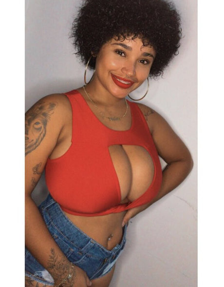 Photo nue de fuite OnlyFans de Nanah Rodrigues