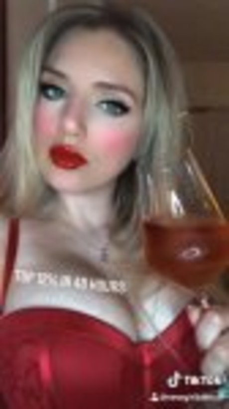 Photo nue de fuite OnlyFans de Mrs Throbinson