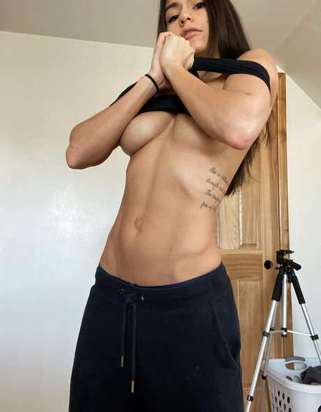 Photo nue de fuite OnlyFans de Shirlss