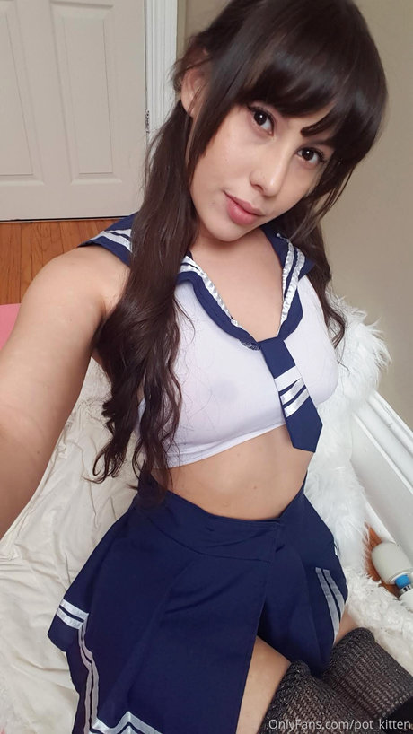 Photo nue de fuite OnlyFans de Pot Kitten