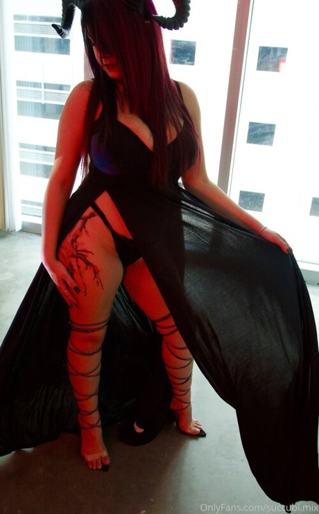 Photo nue de fuite OnlyFans de Succubi Mix