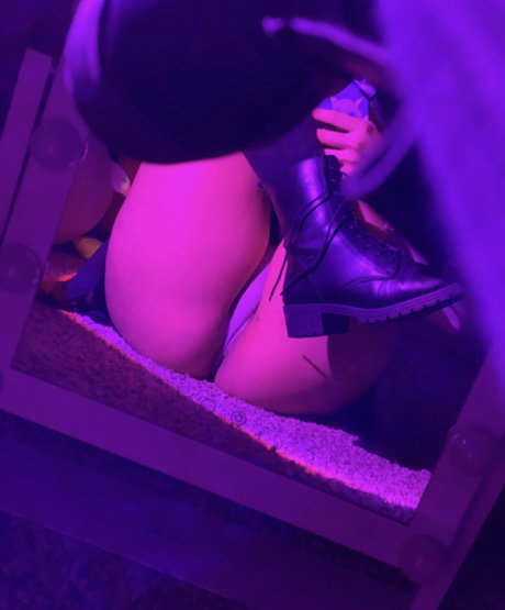 Photo nue de fuite OnlyFans de Nozobae