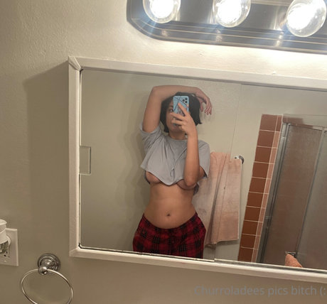 Photo nue de fuite OnlyFans de Nozobae