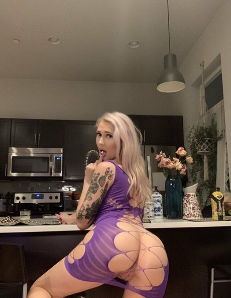 Checkyagurl