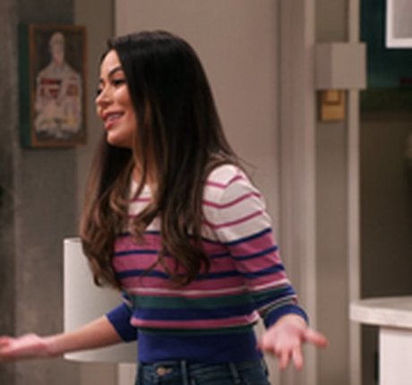 Photo nue de fuite OnlyFans de Miranda Cosgrove