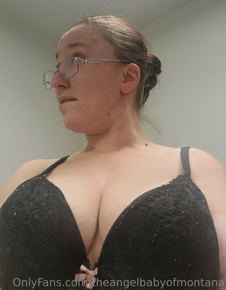 Photo nue de fuite OnlyFans de Theangelbabyofmontana