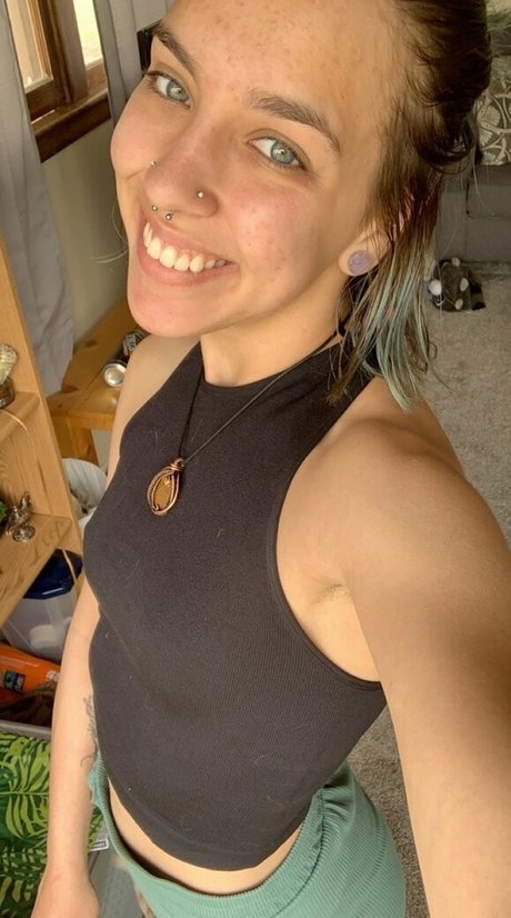 Photo nue de fuite OnlyFans de Rhyrhyie