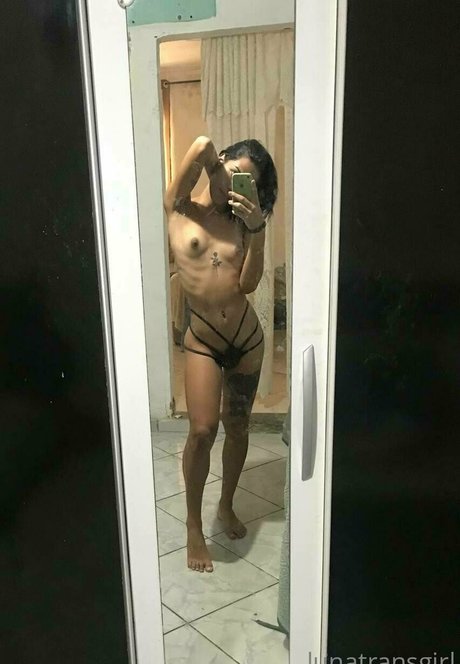 Photo nue de fuite OnlyFans de Lunalacerda