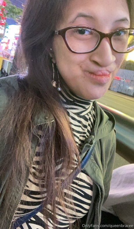 Photo nue de fuite OnlyFans de Queenbracee