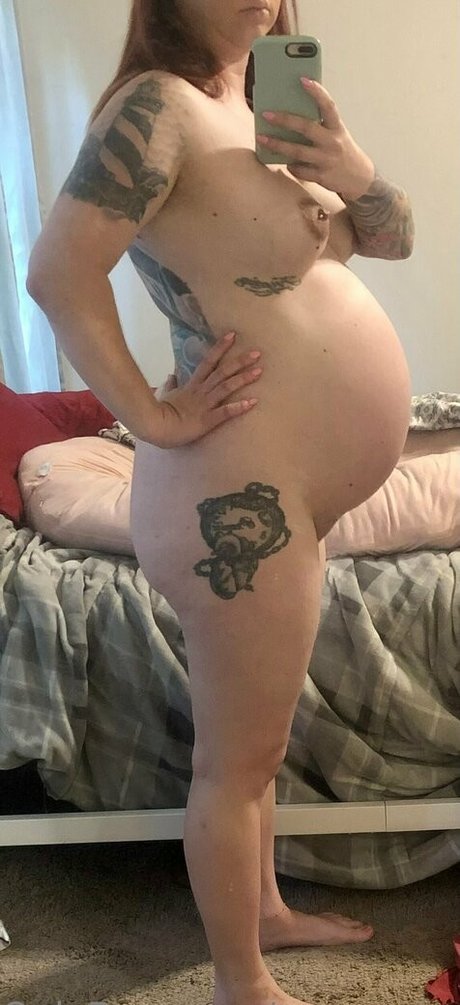 Photo nue de fuite OnlyFans de Preggosauruspeach