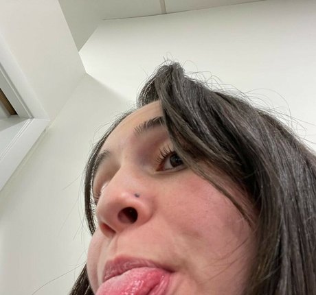 Photo nue de fuite OnlyFans de Bea Miller