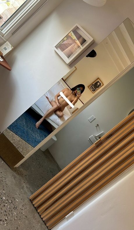 Photo nue de fuite OnlyFans de Helloitslynne