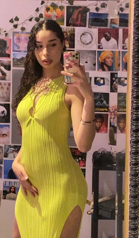 Photo nue de fuite OnlyFans de Whatsupjojo