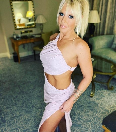 Photo nue de fuite OnlyFans de Gail Emms