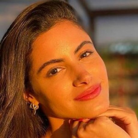 Leticia Salles