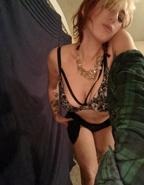 Photo nue de fuite OnlyFans de Thepigeonbrat