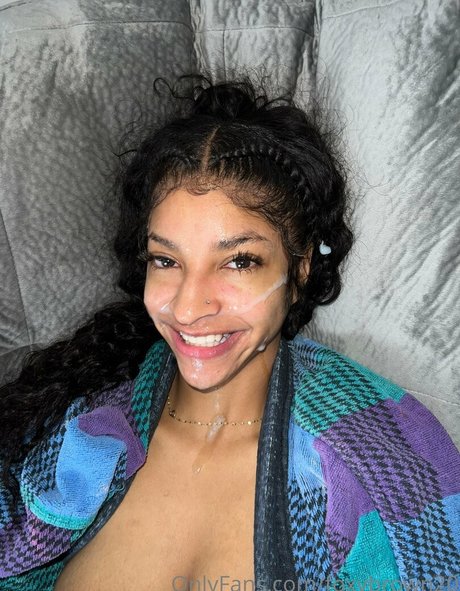 Foxybrown20