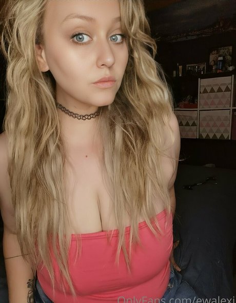 Photo nue de fuite OnlyFans de Ewalexi