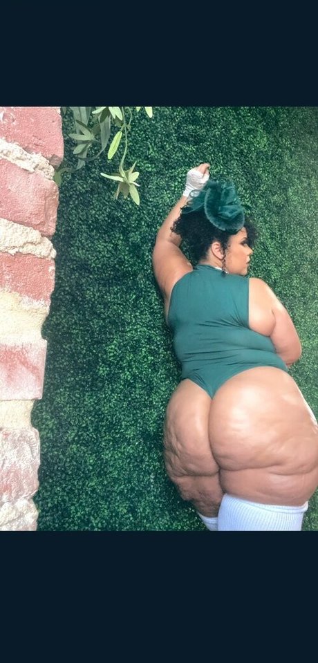 Photo nue de fuite OnlyFans de Redthunderthighz