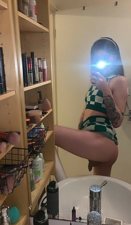 Photo nue de fuite OnlyFans de Cutelily00