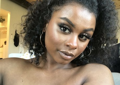 Photo nue de fuite OnlyFans de Dayshalovefreepromo