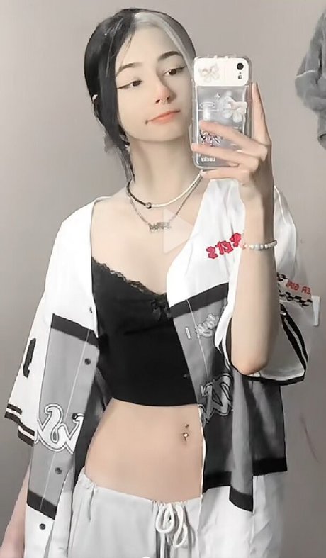 Photo nue de fuite OnlyFans de Ana Langdon