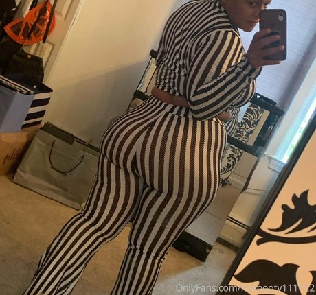 Lolabooty111122