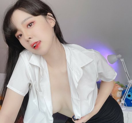 Photo nue de fuite OnlyFans de Kbj Navi04