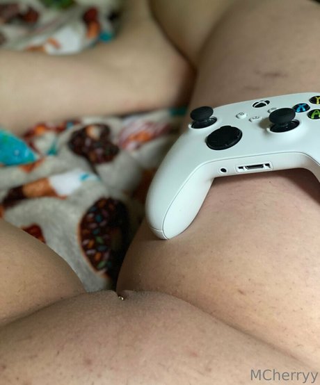 Photo nue de fuite OnlyFans de Mcherryyy