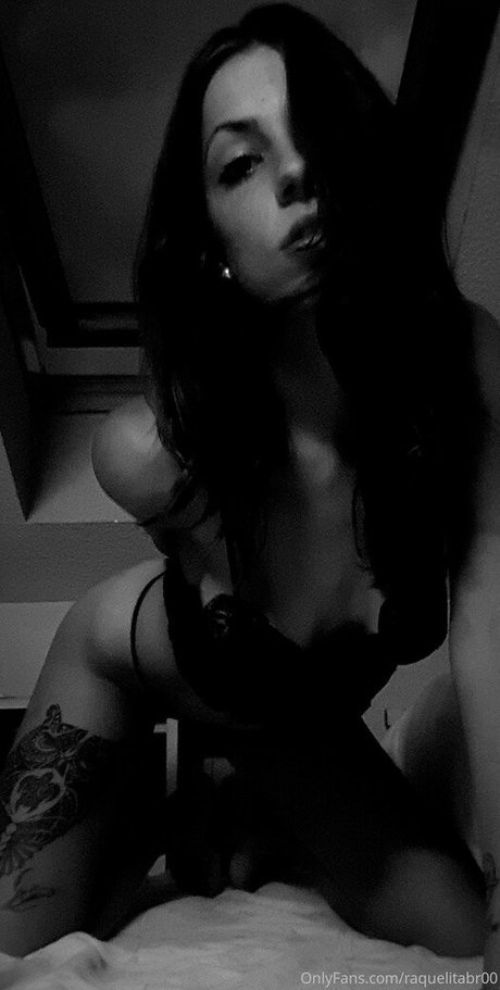 Photo nue de fuite OnlyFans de Raquelitabr00