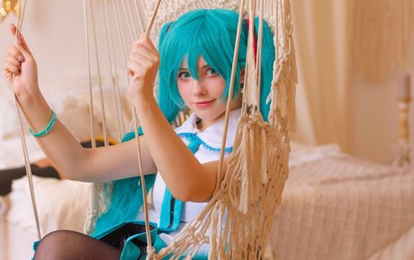 Saya Scarlet