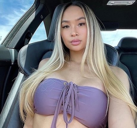 Photo nue de fuite OnlyFans de Ivee Nguyen