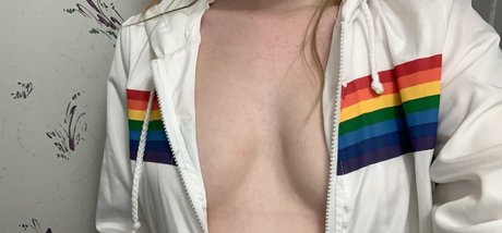 Photo nue de fuite OnlyFans de Gothichorrorcliche