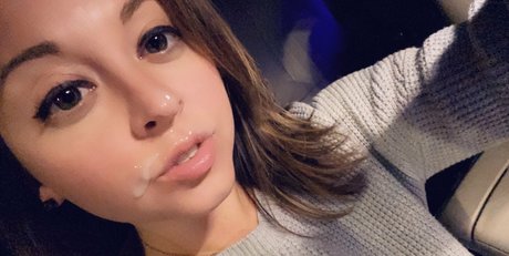 Photo nue de fuite OnlyFans de Loadsoflayla