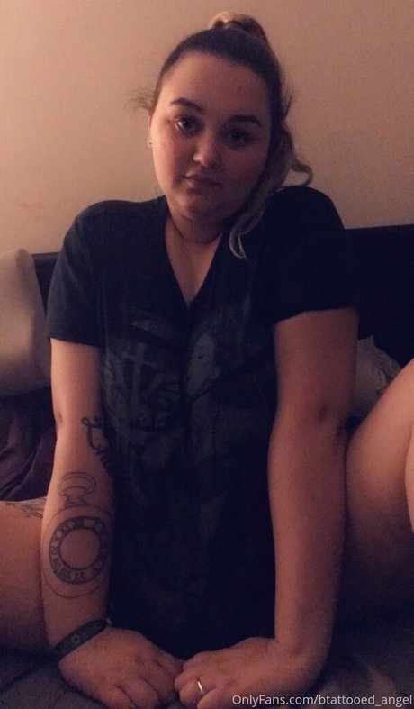 Photo nue de fuite OnlyFans de Btattooedangel