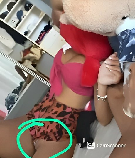 Photo nue de fuite OnlyFans de Rafaela Moreira