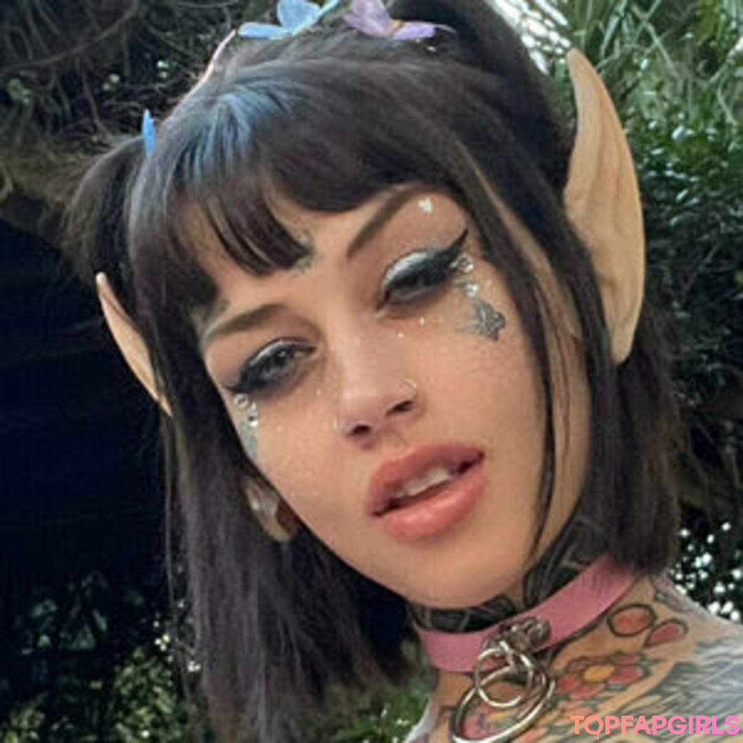 Photo nue de fuite OnlyFans de Thecottagecoredoll #8