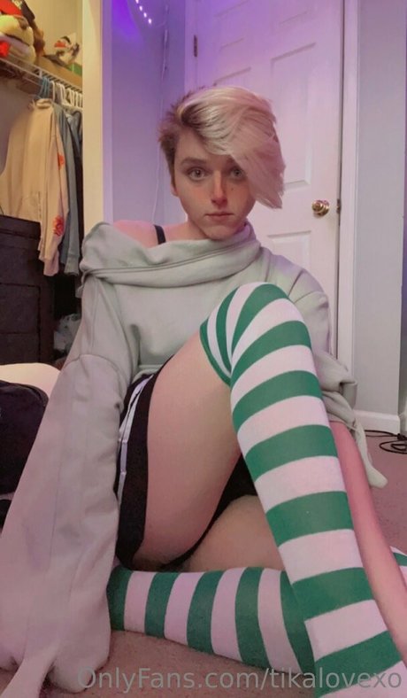 Photo nue de fuite OnlyFans de Tikalovexo