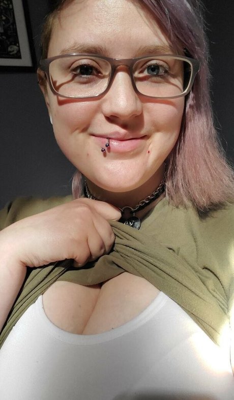 Photo nue de fuite OnlyFans de Gothrosie