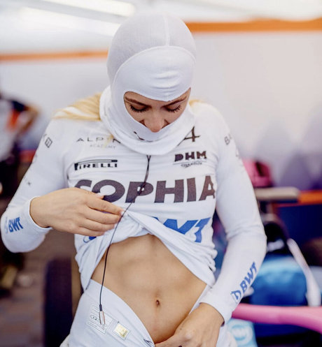 Photo nue de fuite OnlyFans de Sophia Floersch