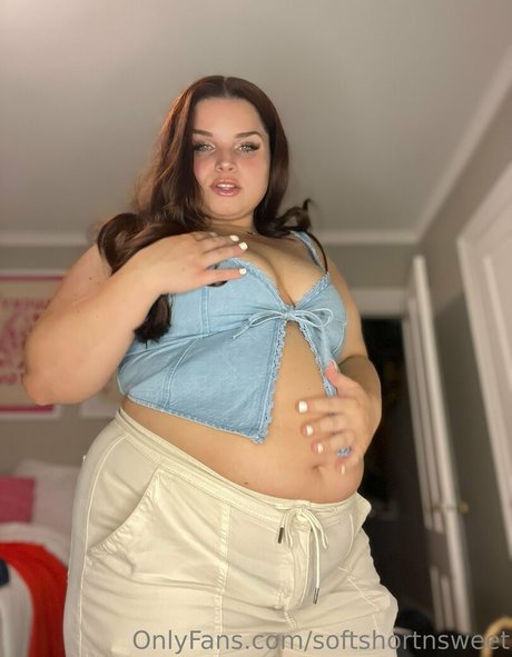 Photo nue de fuite OnlyFans de Softshortnsweet