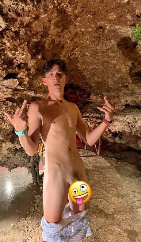 Photo nue de fuite OnlyFans de Camprivate