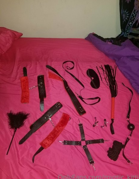 Photo nue de fuite OnlyFans de Xsexysadiex